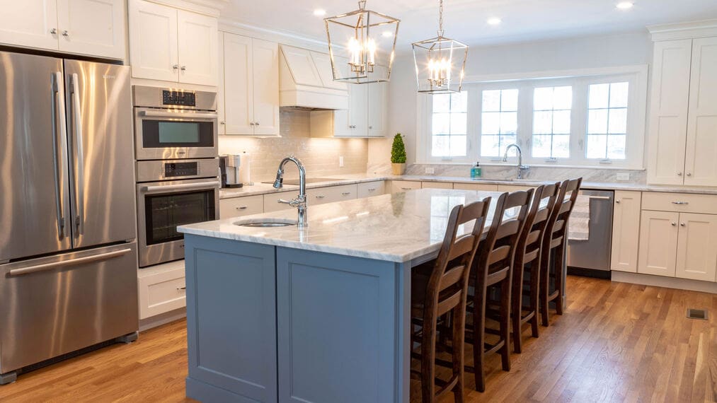 benefits of cabinet refinishing in fall